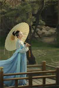 以心为坟，不念前尘前文+