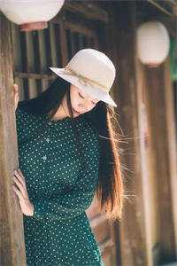 囚笼外是碧海蓝天精品推荐