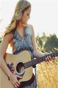 南舟不见，宁向青山必读文