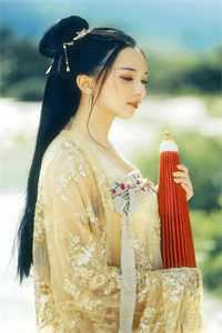 半生冬尽，余时暖暖未删减版