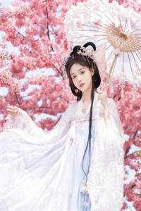 闪婚禁欲上司，人前不熟人后猛亲完整作品