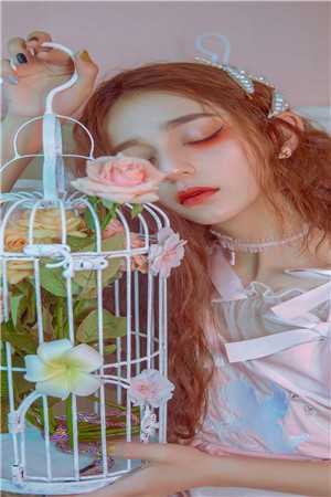 眼眸也曾映春衫好书