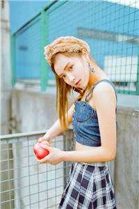 月影底下无我知乎